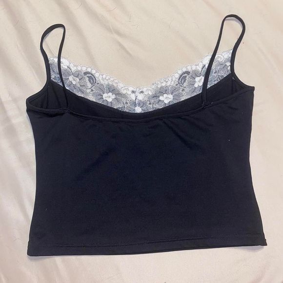 black tank with white lace - Picture 3 of 4